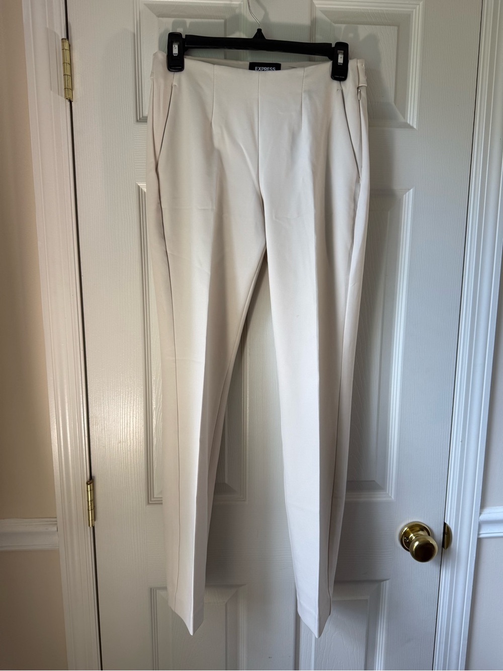 Express Dress Pants in Cream